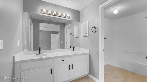 1041 Welco Street SE Palm Bay FL 32909
