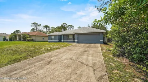 1041 Welco Street SE Palm Bay FL 32909