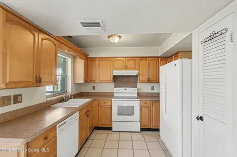 3205 Dade Circle NE Palm Bay FL 32905