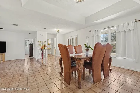 4950 Country Place Grant FL 32949