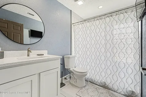 4950 Country Place Grant FL 32949