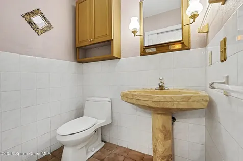 4950 Country Place Grant FL 32949