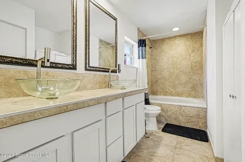 4950 Country Place Grant FL 32949