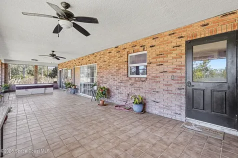 4950 Country Place Grant FL 32949