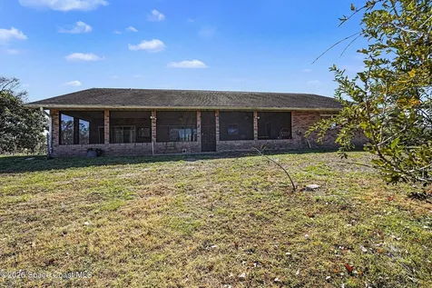 4950 Country Place Grant FL 32949