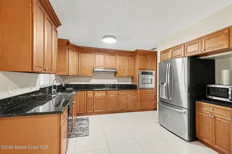 4950 Country Place Grant FL 32949