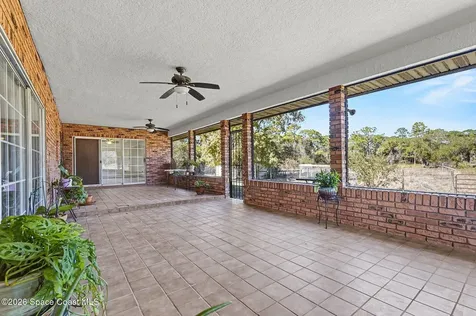 4950 Country Place Grant FL 32949