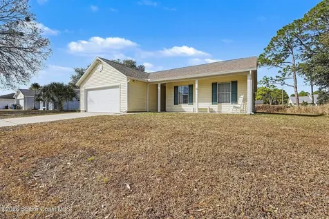 1592 Jasper Avenue NW Palm Bay FL 32907