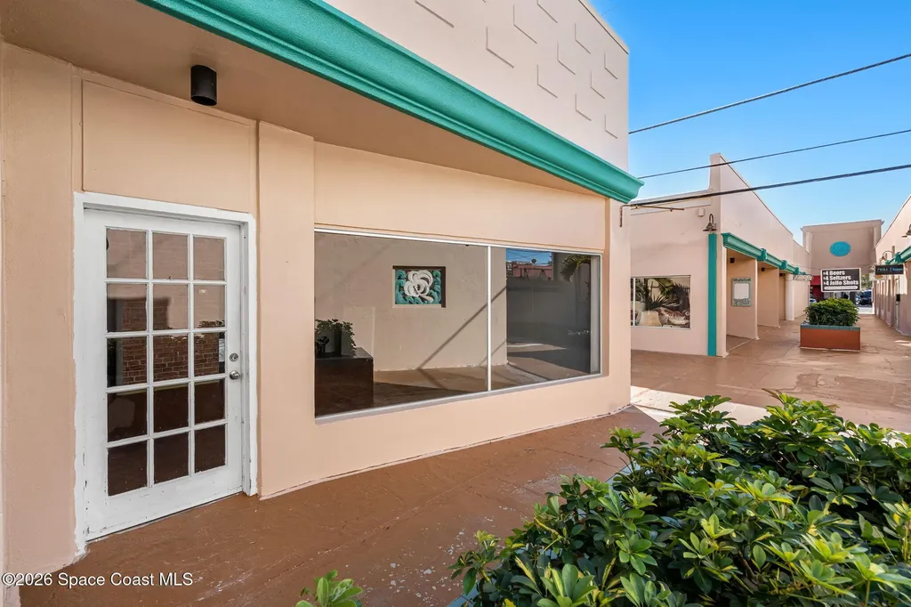 819 E Strawbridge Avenue Melbourne FL 32901