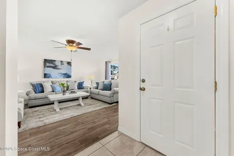 175 Via De La Reina Merritt Island FL 32953