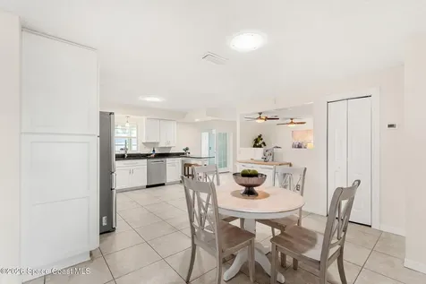 175 Via De La Reina Merritt Island FL 32953