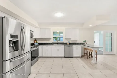 175 Via De La Reina Merritt Island FL 32953