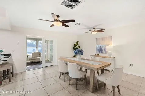 175 Via De La Reina Merritt Island FL 32953