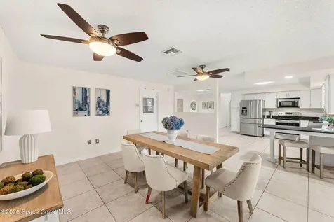 175 Via De La Reina Merritt Island FL 32953