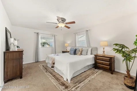 175 Via De La Reina Merritt Island FL 32953