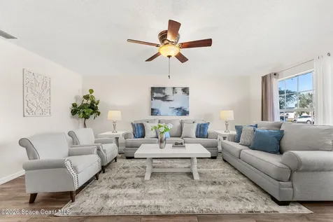 175 Via De La Reina Merritt Island FL 32953