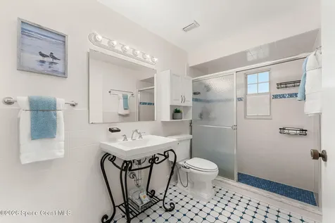 175 Via De La Reina Merritt Island FL 32953