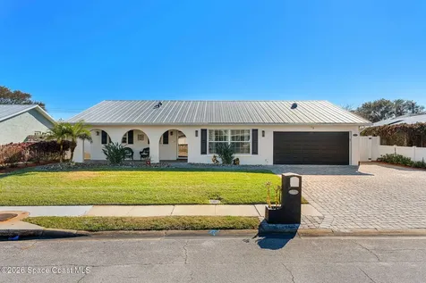 175 Via De La Reina Merritt Island FL 32953