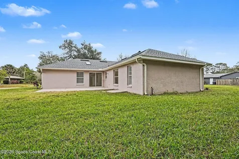 998 Haas Avenue NE Palm Bay FL 32907