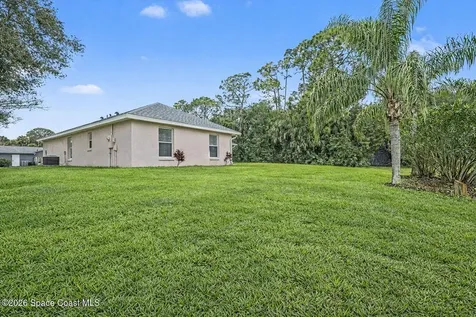 998 Haas Avenue NE Palm Bay FL 32907