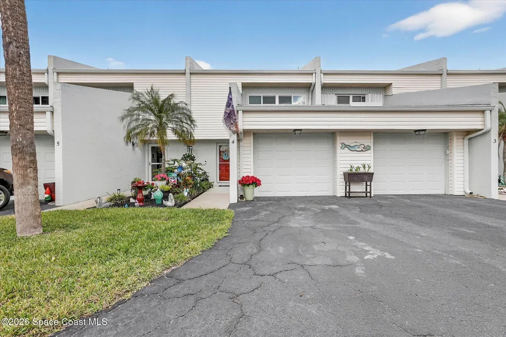 800 Poinsetta Drive Indian Harbour Beach FL 32937