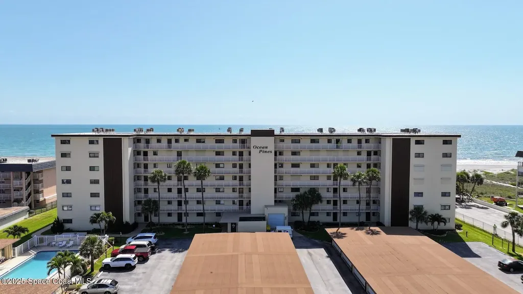 55 N 4th Street Cocoa Beach FL 32931