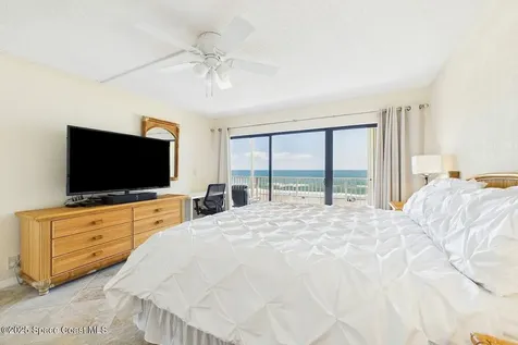 55 N 4th Street Cocoa Beach FL 32931