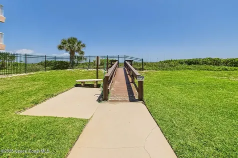 55 N 4th Street Cocoa Beach FL 32931