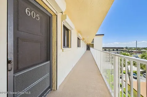 55 N 4th Street Cocoa Beach FL 32931