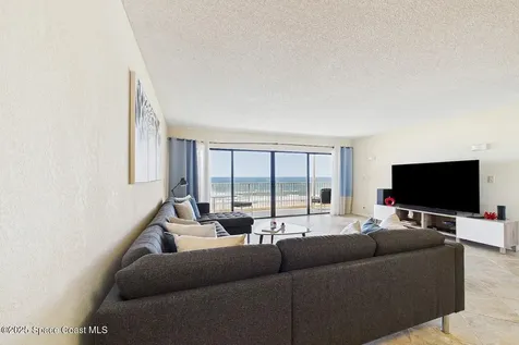 55 N 4th Street Cocoa Beach FL 32931