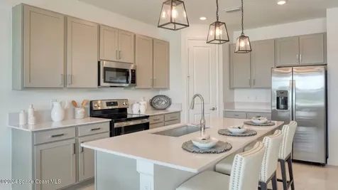 2314 Majorelle Drive NW Palm Bay FL 32907