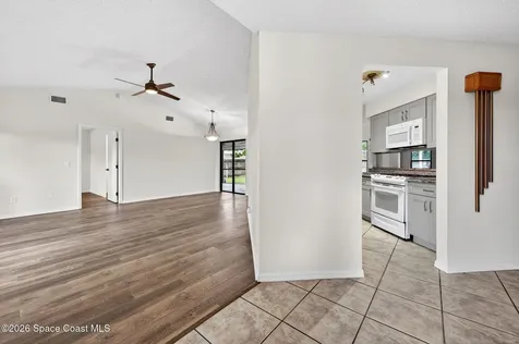 2643 Kingdom Avenue Melbourne FL 32934