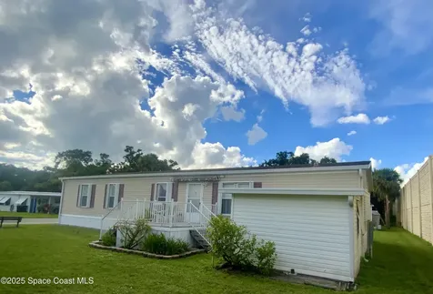 264 Holiday Park Boulevard NE Palm Bay FL 32907