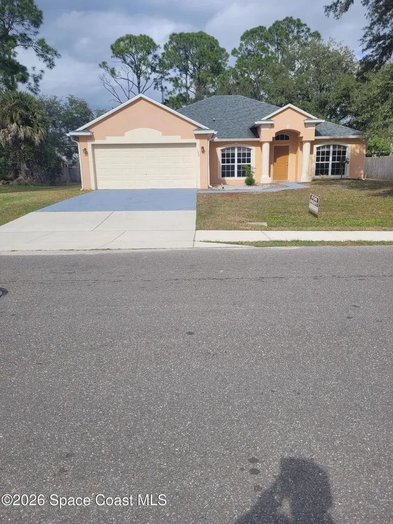 231 Alcantarra Street NW Palm Bay FL 32907
