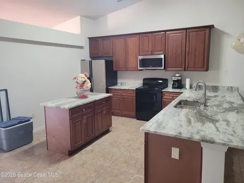 231 Alcantarra Street NW Palm Bay FL 32907