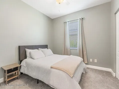 1786 Berkshire Circle SW Vero Beach FL 32968
