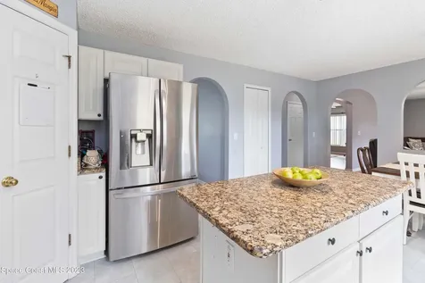 1531 Vista Lake Circle Melbourne FL 32904