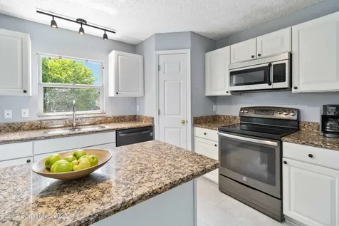 1531 Vista Lake Circle Melbourne FL 32904