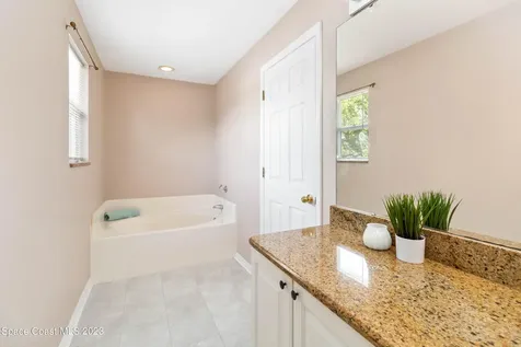 1531 Vista Lake Circle Melbourne FL 32904
