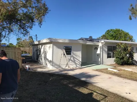 291 6th Court SW Vero Beach FL 32962