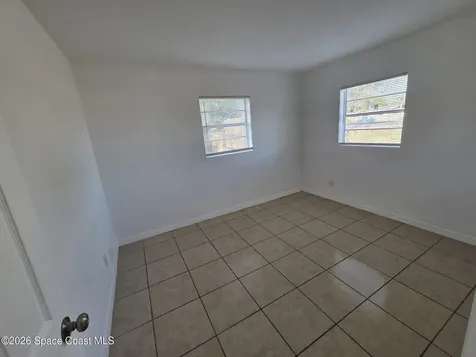 291 6th Court SW Vero Beach FL 32962