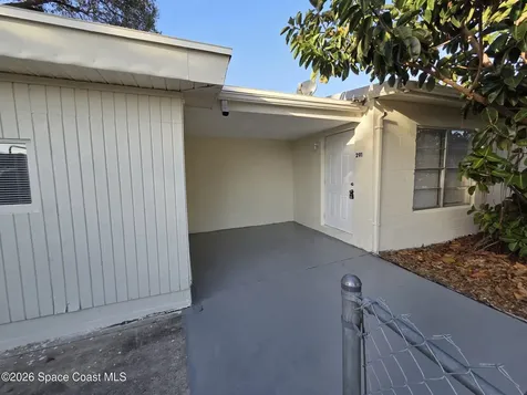 291 6th Court SW Vero Beach FL 32962