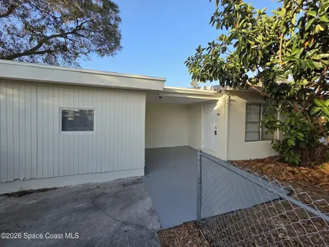 291 6th Court SW Vero Beach FL 32962