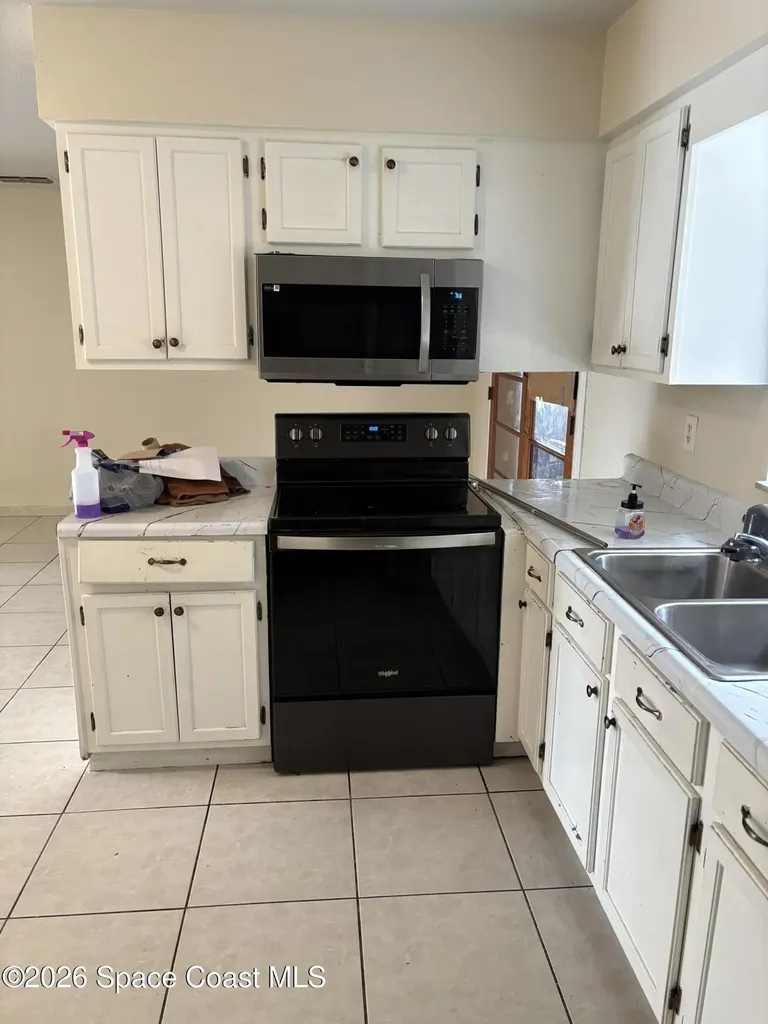 2316 Fleet Circle Orlando FL 32817