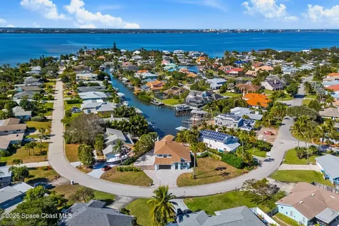 398 Riverview Lane Melbourne Beach FL 32951