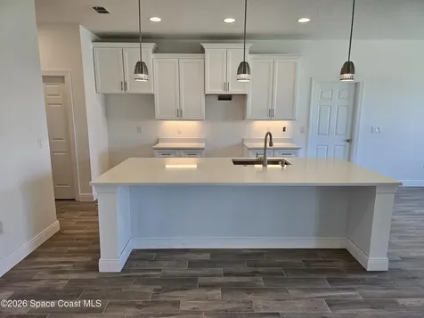 571 Fondulac Street SW Palm Bay FL 32908