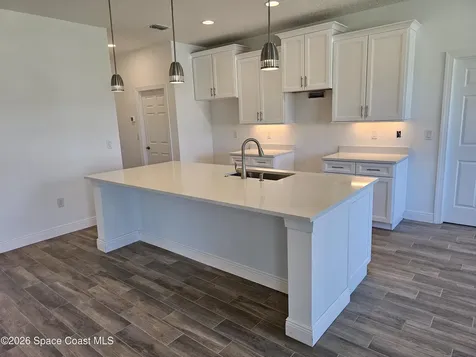 571 Fondulac Street SW Palm Bay FL 32908