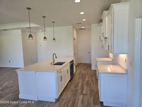 571 Fondulac Street SW Palm Bay FL 32908