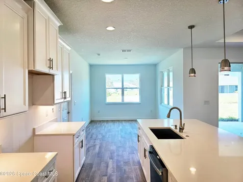 571 Fondulac Street SW Palm Bay FL 32908