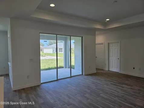 571 Fondulac Street SW Palm Bay FL 32908